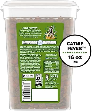 TEMPTATIONS MIXUPS Crunchy and Soft Cat Treats Catnip Fever Flavor, 16 oz. Tub Pet Supplies - Image 3